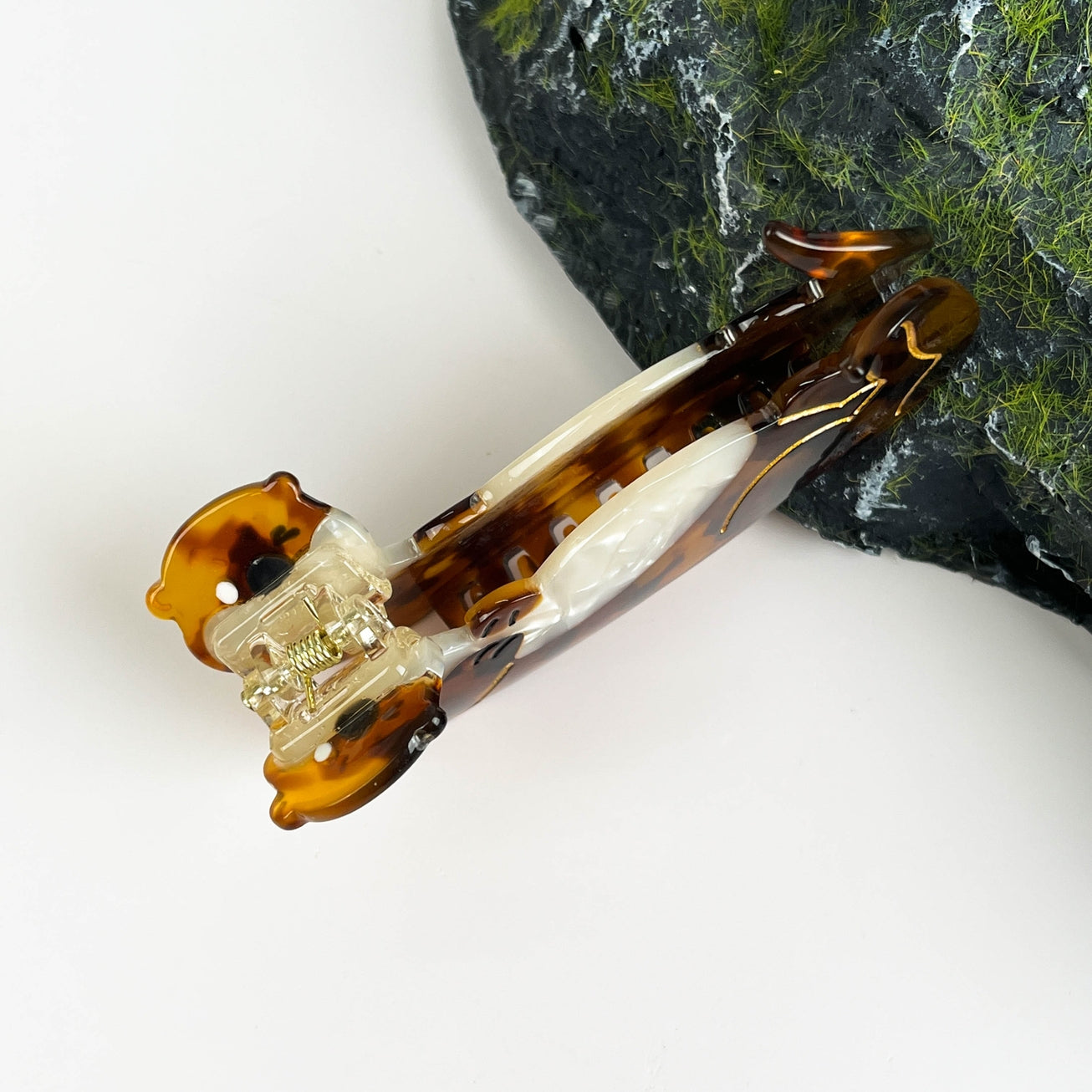 SSR Acetate Sea Otter Hair Claw Clip