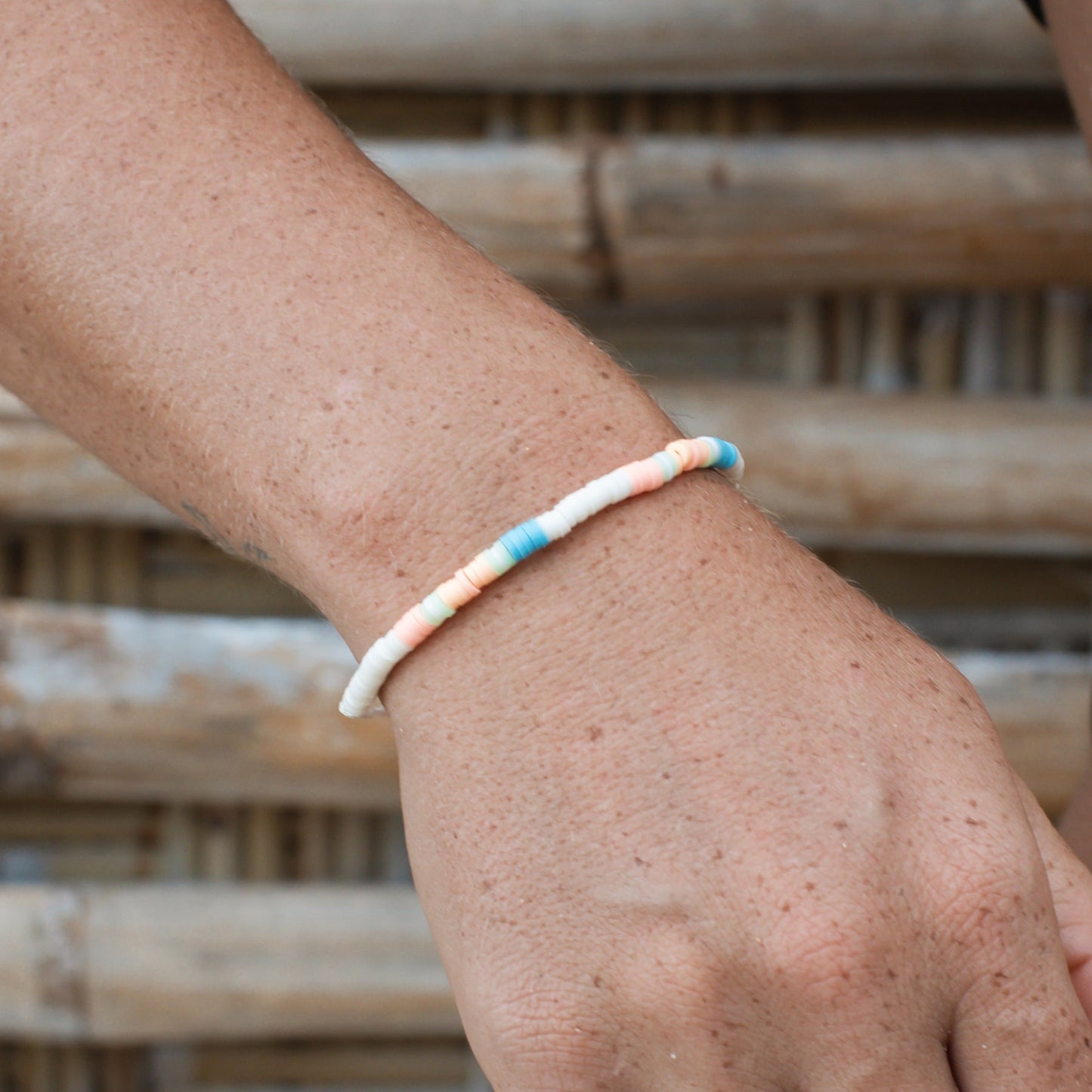 Pineapple Island Malabar Clay Beaded Bracelet - White/Pastel