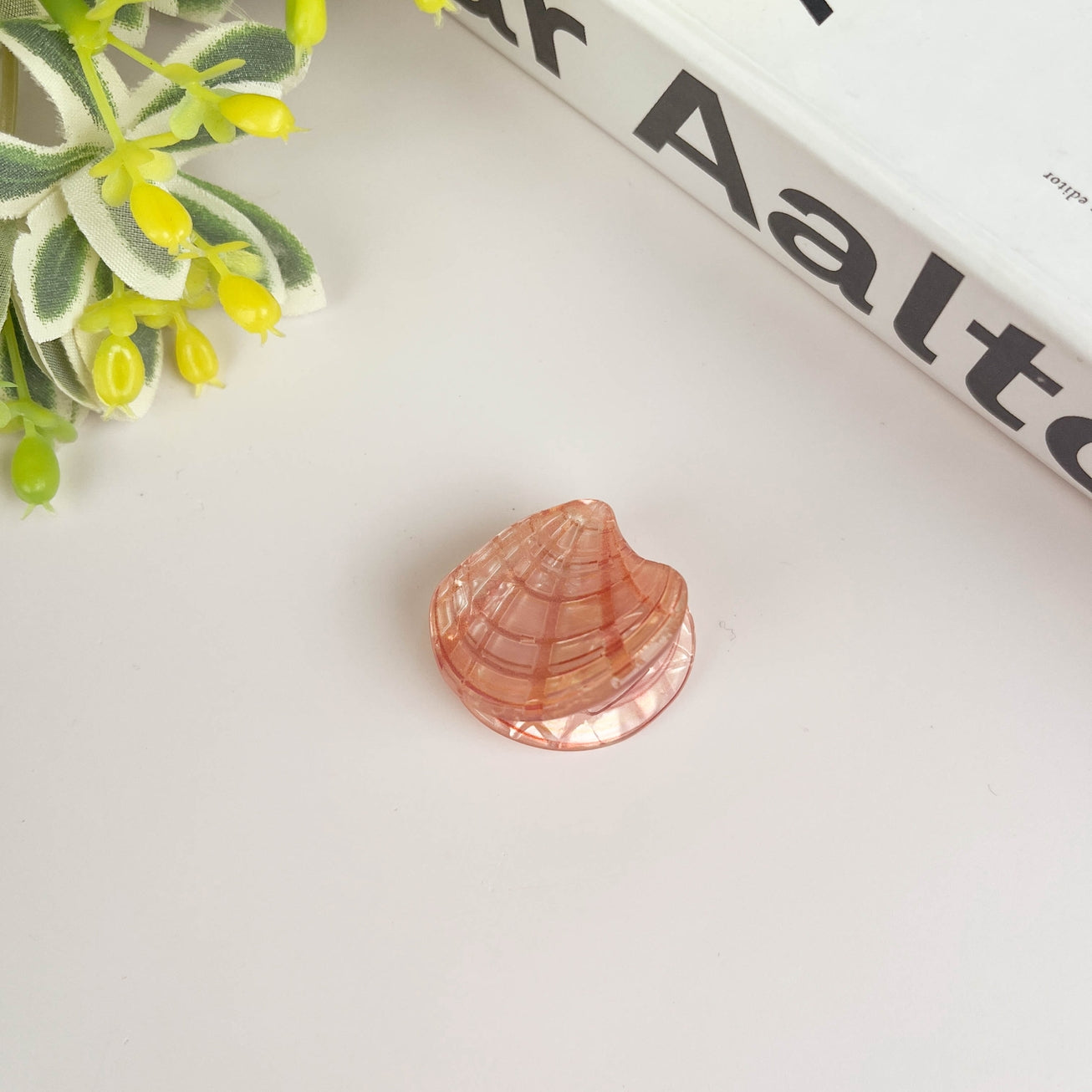 SSR Acetate Mini Pink Shell Claw Clip