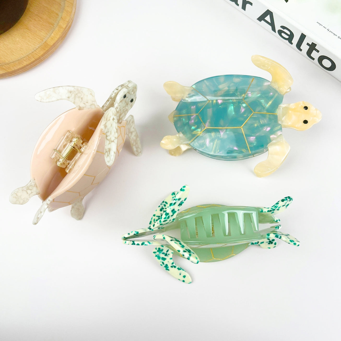 SSR Acetate Pink Turtle Hair Claw Clip