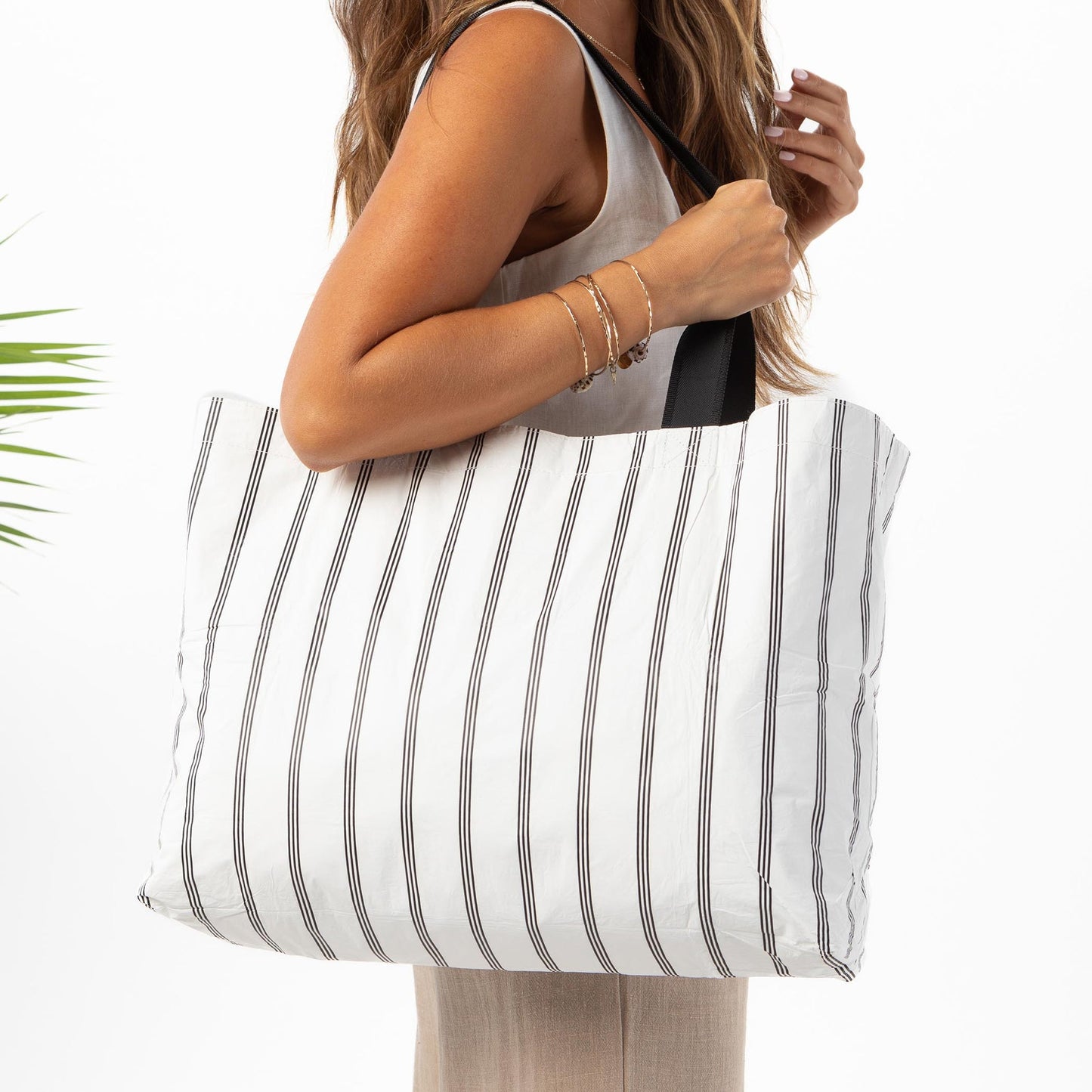 Aloha Holo Holo Tote Bag - Day Palms