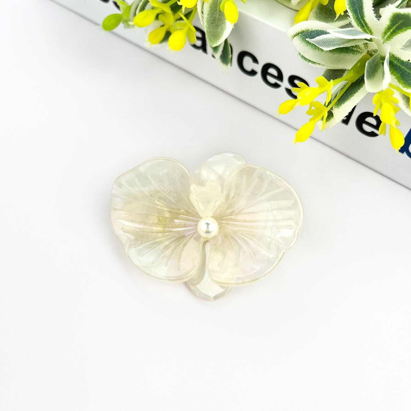 SSR Acetate 3D Phalaenopsis Orchid Hair Claw Clip - Mermaid White