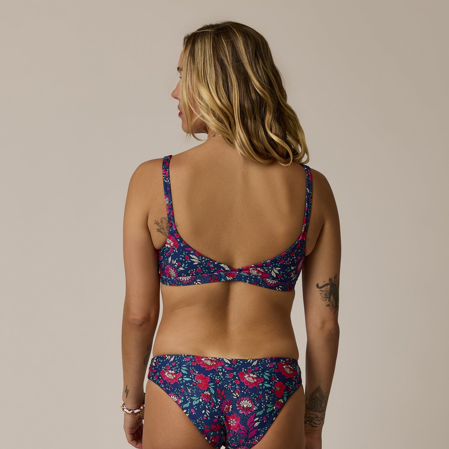 Carve Designs Breakers Compression Bikini Top - Isla