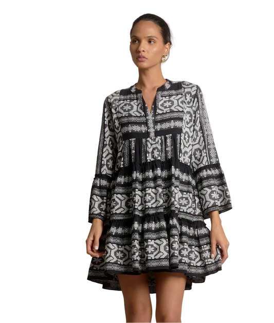 Elan Long Sleeve A-Line Short Dress - Black/White