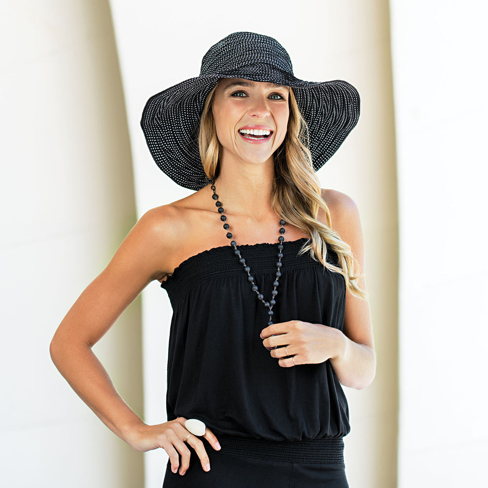 Wallaroo Scrunchie Hat - Black/White Dots